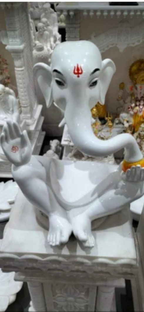 Saraswati Statue
